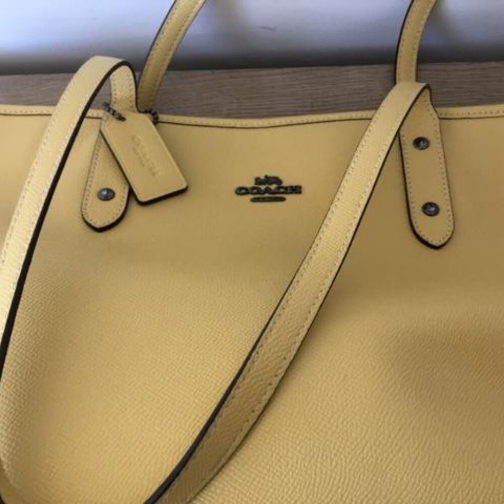 Coach F58846 Yellow Pebbled Leather Zipper Closure Tote Bag Silver Hardware - Picture 9 of 11